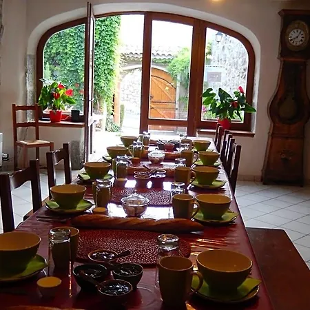 Bed & Breakfast D'hotes Les Clapas Chauzon