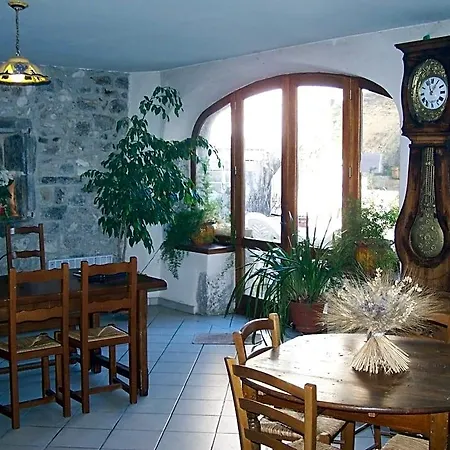 D'hotes Les Clapas Bed and breakfast 3*